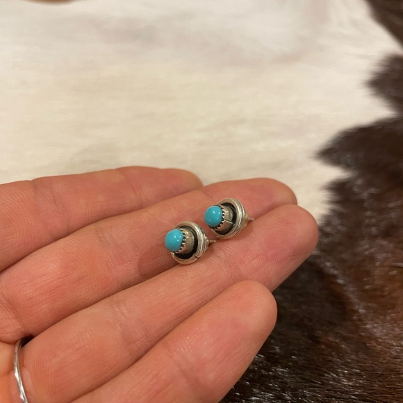 Turquoise Studs 🩵 - Picture 4 of 4